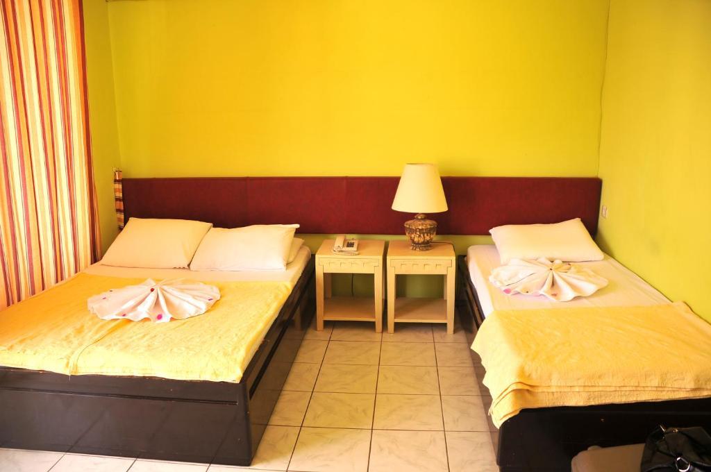 Sun Kiss Hotel Sidé Chambre photo