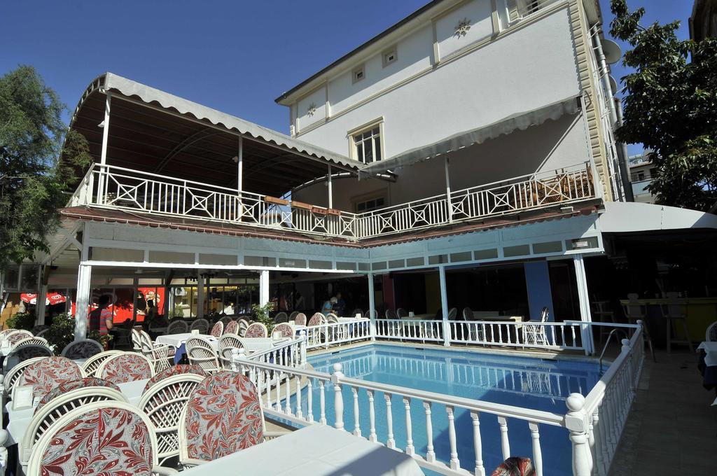 Sun Kiss Hotel Sidé Extérieur photo